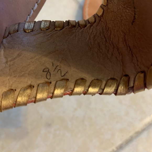 Women’s Jack Rogers Sandals Size 9 Coral with Pineapple - Picture 2 of 4